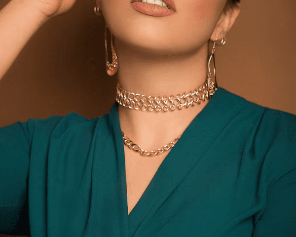 Jewel Boutique. Lives Beyond Trends.